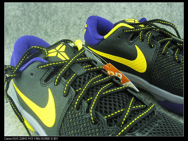 全新原盒 nike dream season v 科比 篮球鞋 码数42-47.5 价钱498裸