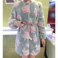 Shanshan đi kèm với cùng một đoạn màu xám in đáy giả lông thỏ dày lên trong phần dài phiên bản Hàn Quốc của quần áo mùa thu đông mới của phụ nữ áo khoác lót lông nam