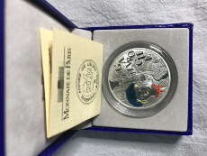 Иностранная валюта 现货 法国2002年雨果名作11岁的加夫罗什彩色精制银币 外国银币
