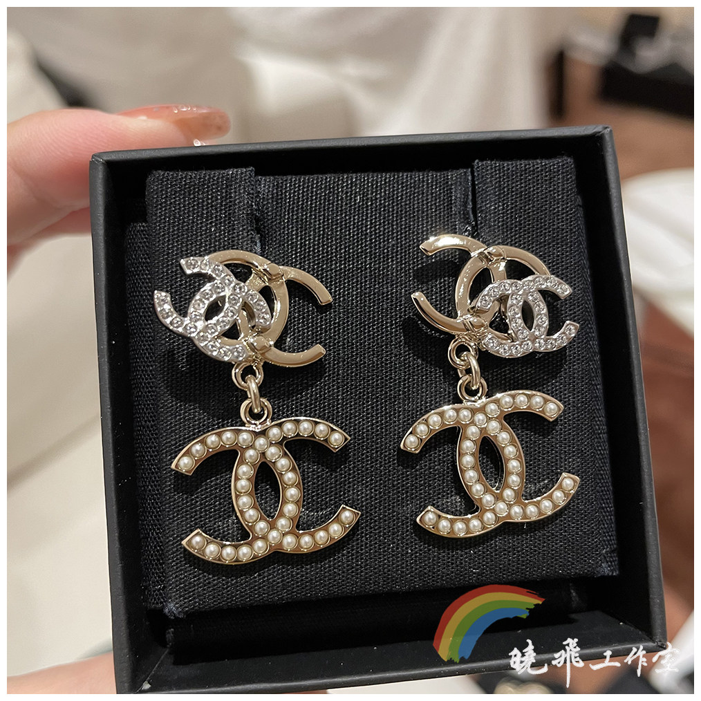 伟德bv1946官网-委任中国法律顾问及行业专家审阅时尚配饰平台业务 续停牌