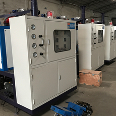 Машина литья под давлением 广东厂家聚氨酯发泡机浇注机二三组份低压pu灌注机定型棉发泡设备