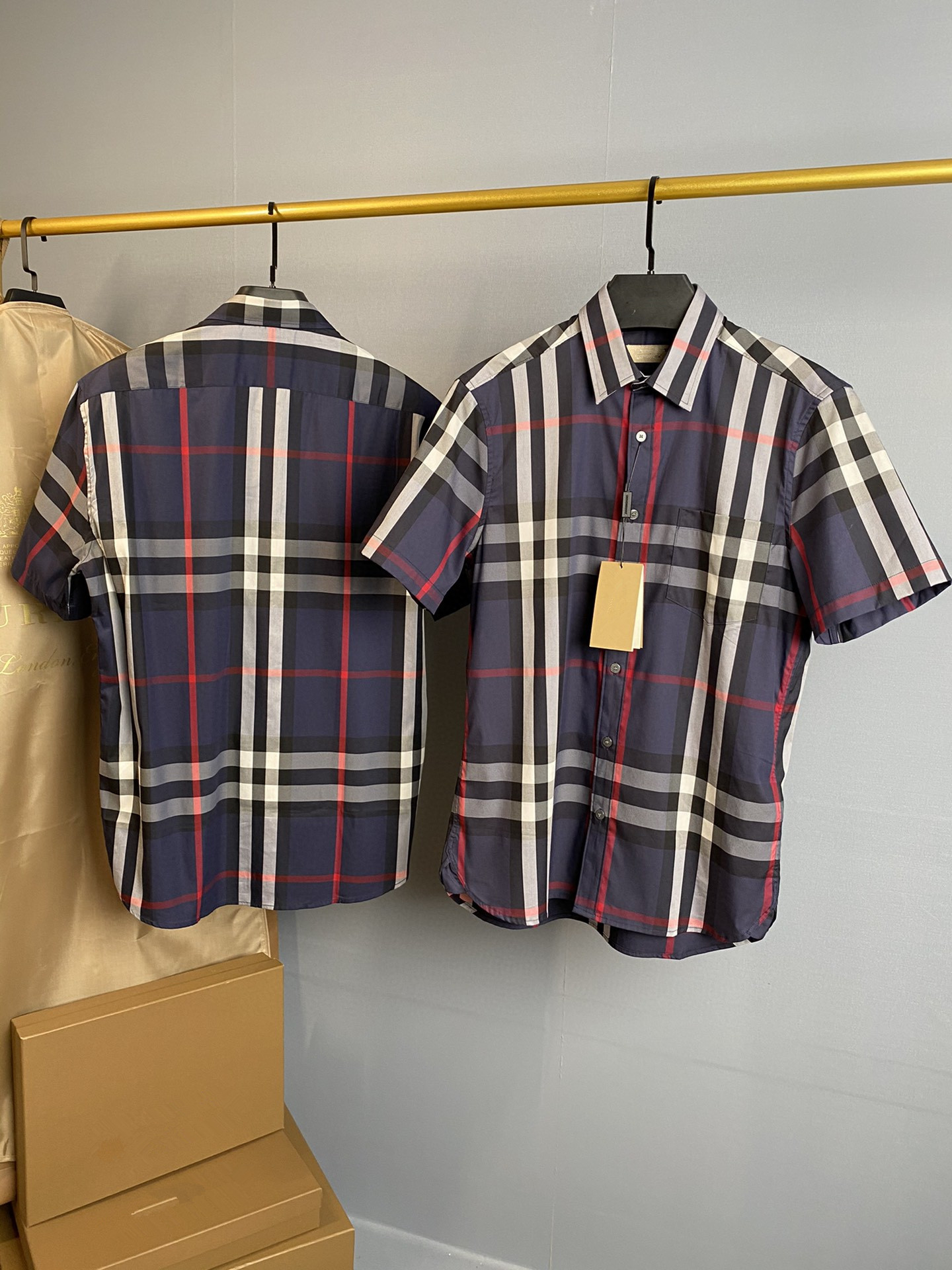 Zhongge Navynew pattern Europe and America lattice shirt men's wear home Short sleeve lovers classic letter rainbow Britain Check pattern Big size shirt b