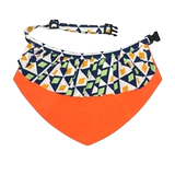 Большая собака поглощение нагрусь встряхнут гранулированное рту водяное полотенце Аразха, сражаясь с золотой собакой собака, собака, собака, собака, собака, собака с собакой