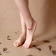 Vòng chân nữ Hàn Quốc phiên bản của dệt retro dệt bằng tay với một chiếc chuông, bán buôn sinh viên tươi nhỏ nhỏ hơn 10 nhân dân tệ. Vòng chân