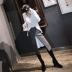[Jie Ge JG] Áo len nữ cổ chữ V dài tay màu trắng 2018 thu đông và áo len mùa đông kiểu dáng áo len kiểu Hồng Kông áo len tay phồng Cardigan
