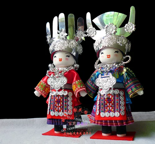 Xiaoqing ремесла `27 см. Национальная кукла национальности кукла Гуйчжоу высокий