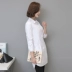 Áo sơ mi trắng nữ dài tay phiên bản Hàn Quốc mùa thu đông mới dày của phụ nữ cộng với áo nhung dài phần áo ấm thủy triều - Áo sơ mi