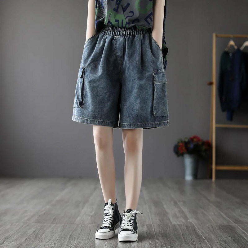 Elastic waist, large pocket, wide leg, five-inch denim shorts for women's summer, 2022 new style, retro loose mid-length pants Application Scenario