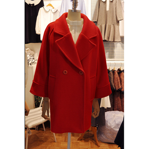 Áo khoác mùa chống nữ áo len trong phần dài của phiên bản Hàn Quốc của tay áo raglan lỏng lẻo áo len màu trắng giải phóng mặt bằng bán triều