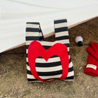 Полосатая любовь красная