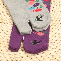 4 пары двух носков пальцев женский хлопок Носок средние Весна и летние носки носки для детей вышивающие цветы цветы женские двое носков