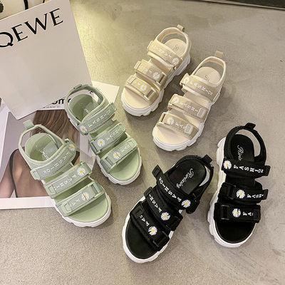 凉鞋女夏季2021新款百搭平底罗马魔术贴舒适时尚女生休闲沙滩凉拖