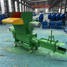 Литьевая машина 液压泡沫粉碎冷压一体机 废旧聚氨酯造块机 350型可移动eps冷压机