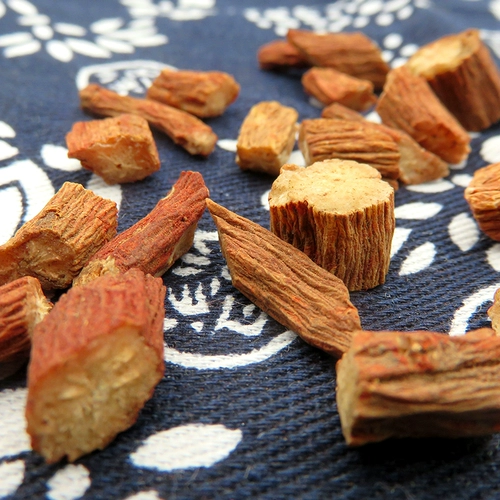Yunnan Danshan Pink Pink Powder Подличный Wenshan Sanqi Sands Salviac Чайный медицина Половина фунтов китайской медицины Wild 250g