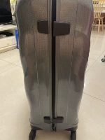 Чемодан, черные оригинальные аксессуары