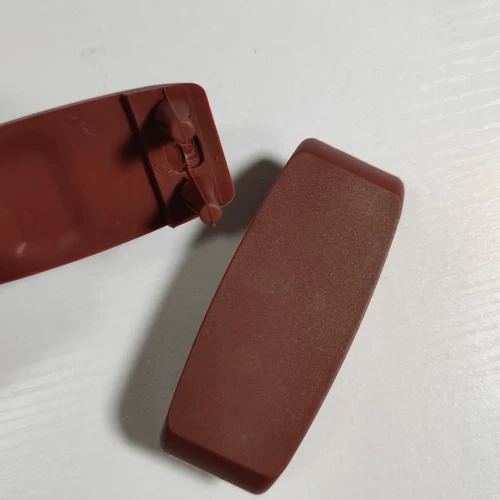 Чемодан, черные оригинальные аксессуары