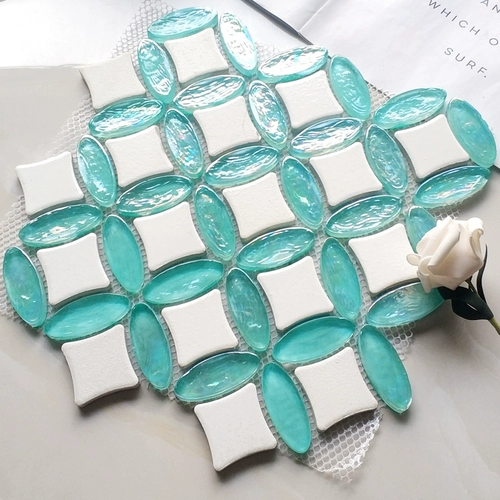 Простая и современная золотисто -глазированная стеклянная мозаичная ванная комната Xuanzuan Отель фон наклейка на стенах и лучшая форма вентилятора плитки