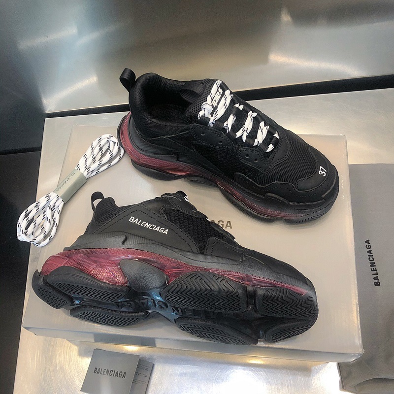 Dark Red Crystal BottomParis Triple s Daddy shoes Make old Retro gym shoes combination air cushion Crystal bottom Home B leisure time men and women shoes