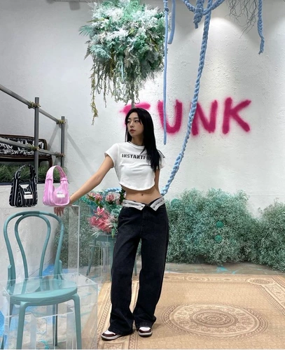 Сейчас ~ Корейский подлинный instantfunk 1032313 Персонализированная сторона -Благодаря повседневным джинсам