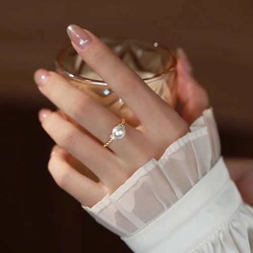 Ретро кольцо с косичкой, коллекция 2023, легкий роскошный стиль, в стиле Шанель