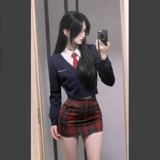 Студенческая юбка в складку, комплект, демисезонный лонгслив, оригинальный жилет, подходит для подростков, с акцентом на бедрах