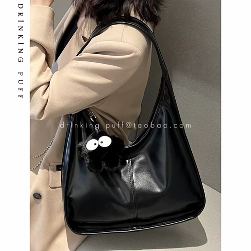 Вместительная и большая небольшая сумка подмышку, 2023