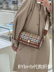 Заказной рюкзак 适用于burberry/巴宝莉格纹桦棕木复古腋下法棍包磁扣单肩宽带包