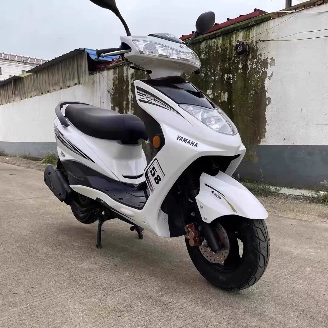 Мопед (Yamaha) низкий профиль, комфортное сиденье, идеален для пожилых, компактный (24,8 см)