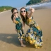 Sanya bãi biển cha mẹ con cài đặt bãi biển gia đình ba gia đình mùa hè mẹ váy bãi biển váy kỳ nghỉ trẻ em váy cổ tích - Váy