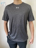 Under armour, быстросохнущая спортивная футболка с коротким рукавом, (в наличии на складе), свободный крой