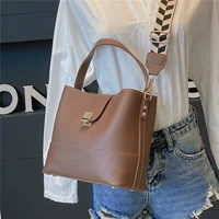 Летняя сумка через плечо, ретро модная брендовая сумка на одно плечо, сезон 2021, популярно в интернете