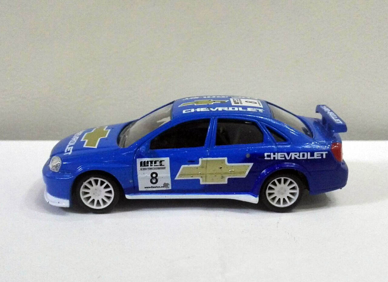 Chevrolet Lacetti модель 1:64