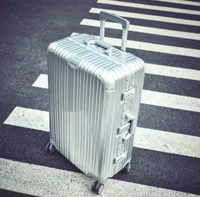 Серебро [алюминиевая рама высокого уровня]