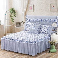 2018 cotton Hàn Quốc Công Chúa giường váy linen quilt cover bốn bộ 1.5 m1.8 m màu xanh và trắng sứ trải giường cover 	chân váy giường