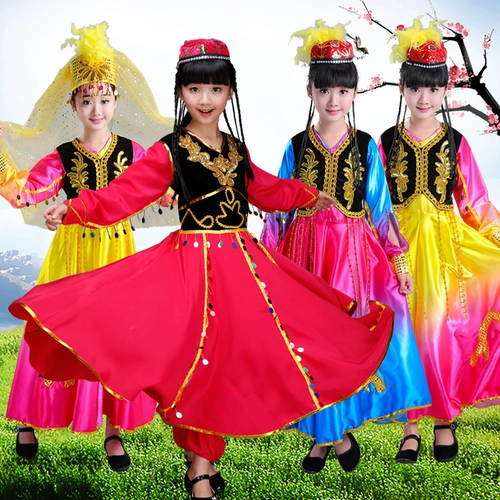 Детские этнические меньшинства исполняют одежду мальчики Уйгур танце