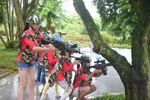 Камуфляжный солдат, пластиковая шапка, пластиковый шлем, игрушка, игровой реквизит