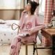 Đồ ngủ nữ mùa xuân và mùa thu cotton dài tay lỏng lẻo Dịch vụ gia đình Hàn Quốc tươi ngọt mùa thu và mùa đông phù hợp với dâu tây - Giống cái