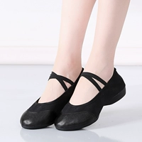 Черная передняя кожа и задняя ткань низкая каблука