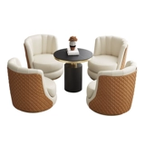 Офис продаж переговоры о диване и стульях Светловая гостиная гостиная однопола