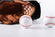 Bóng chày số 9 mềm và cứng rắn softball đồ dùng học tập tiểu học người mới bắt đầu sử dụng bóng trò chơi đào tạo để chơi bóng chày
