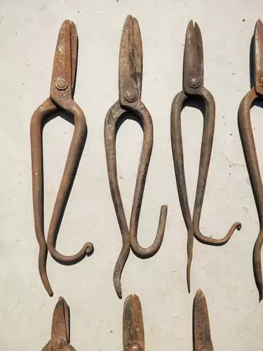 Фольклорные старые инструменты старые инструменты 件 锔 锔 民 民 锔 锔 锔 锔 民 民 民 民 民 民 民 民 民 民