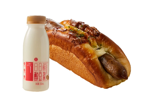 Одиночный завтрак (хлеб хот -дога+ежедневно свежее соевое молоко)