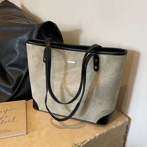 Универсальная вместительная и большая сумка через плечо