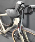 Шоссейный внедорожный велосипед из углеродного волокна для велоспорта подходит для мужчин и женщин