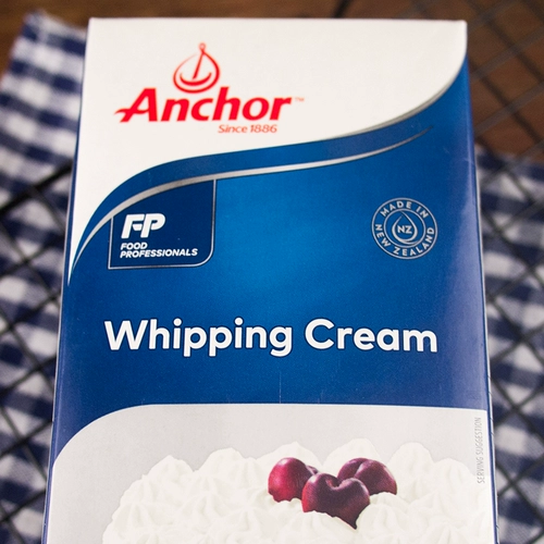 БЕСПЛАТНАЯ ДОСТАВКА НОВИНСКАЯ ЗЕЛЕНДА ИМПОРТИРОВАННЫЙ ANJIA FRESH CREAM 1L Cream Calect Decoration, чтобы пройти, чтобы положить разрыхлитель