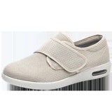 Весенняя и летняя корректировка гемиплегии диабетической ноги плюс удобрения и опухшие большие пальцы над женской обувью. Пациенты с опухшей обуви