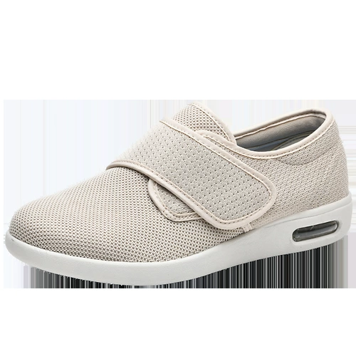 Весенняя и летняя корректировка гемиплегии диабетической ноги плюс удобрения и опухшие большие пальцы над женской обувью. Пациенты с опухшей обуви