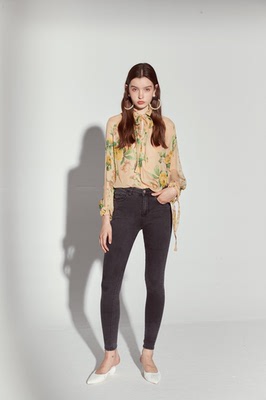 zimm 澳洲贵妇姜黄色气质真丝顺纡绉印花气质飘带衬衫-淘宝网 zimm 澳洲贵妇姜黄色气质真丝顺纡绉印花气质飘带衬衫-淘宝网