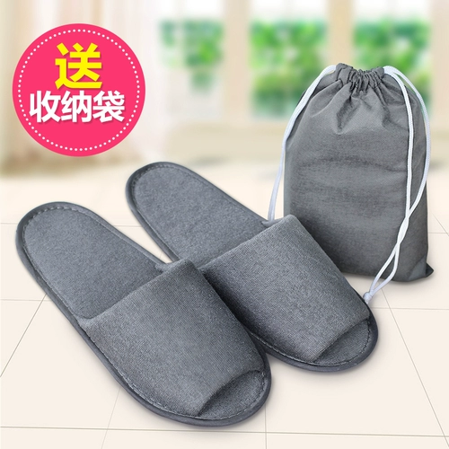 Отели One -Time Slippers ожидайте, когда гостевые домашние дорожные