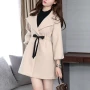 Len áo khoác nữ mùa thu và mùa đông quần áo mới của Hàn Quốc phiên bản của phần dài của tự trồng eo ngắn nhỏ nước ngoài khí Nizi áo triều áo dạ cho phụ nữ 50 tuổi
